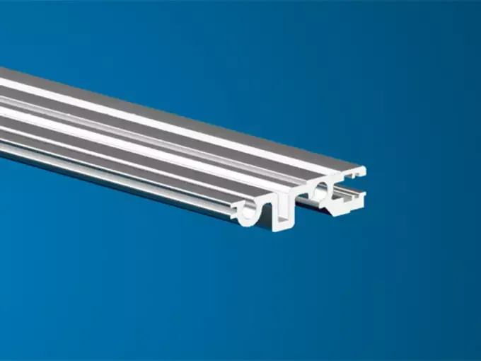 Горизонтальная рейка EASY H 1, с двойным винтовым креплением, для крепления задних панелей