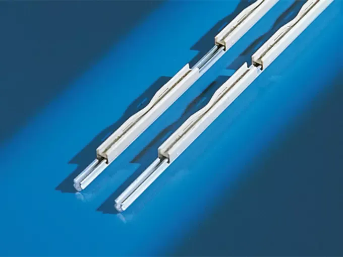 Центр изолятора (трехсоставная направляющая)