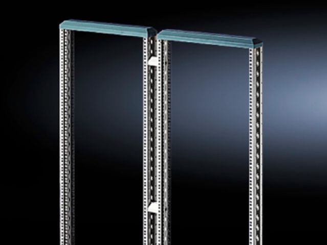 Вторая пара монтажных уголков для Data Rack