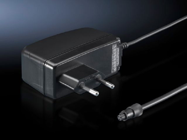 Блок питания-адаптер для компактного светодиодного системного освещения