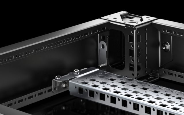 Монтажный кронштейн цоколя для системы цоколя VX, листовая сталь