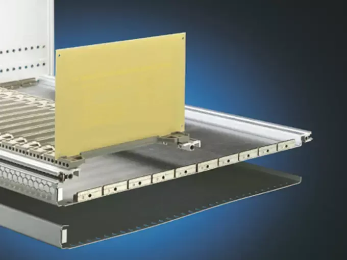 Версия крышки 4 (верхняя/нижняя кромка 1/2 U)